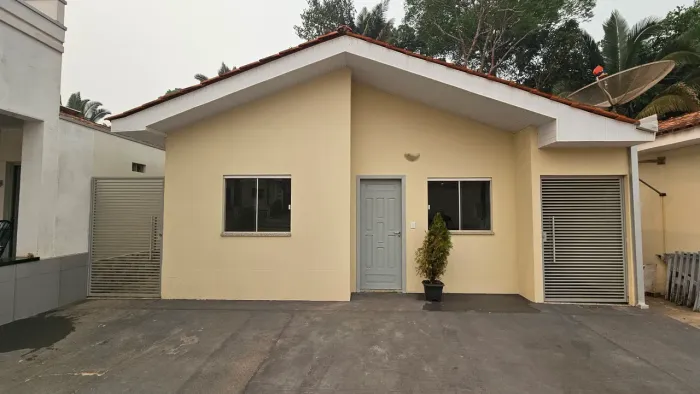 Aluguel de Casa em Condomínio Fechado - Zona Sul