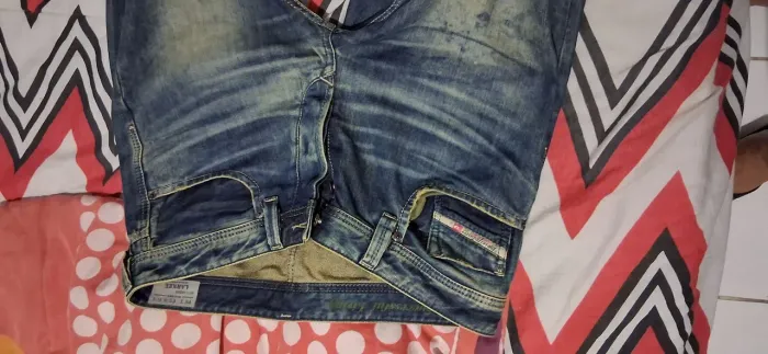 Calça jeans diesel