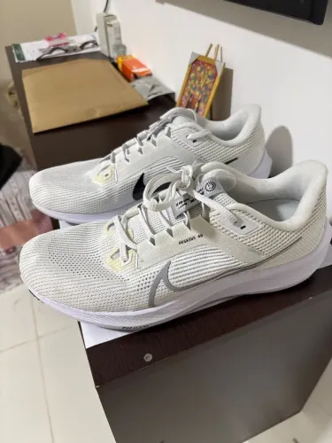 Tênis de corrida Nike Pegasus 40