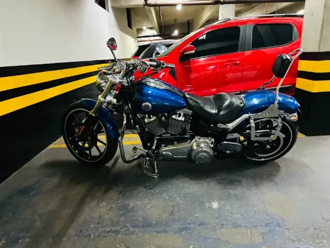 HARLEY-DAVIDSON SOFTAIL BREAKOUT 2014/2015