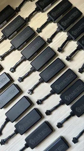 Rastreador para moto, carro, vans e caminhões