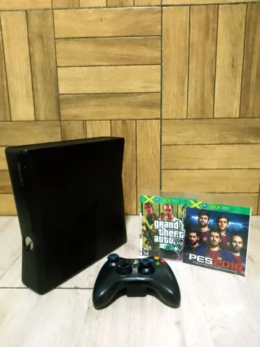 Xbox 360 Slim Desbloqueado 250GB