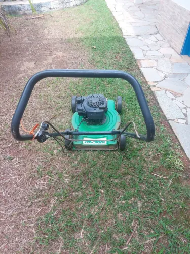 Cortador de grama MC80G 4 tempo.