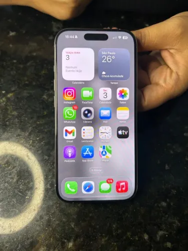 iPhone 16 Pro