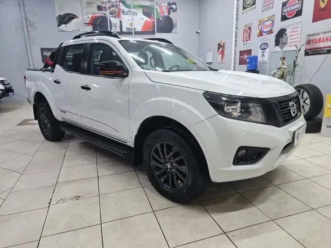 Nissan Frontier X-gear CD 4X4 2.3 Bi-TB Die.aut 2022