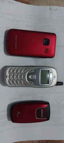 Vende-se 3 aparelhos de celulare antigos para colecionadores