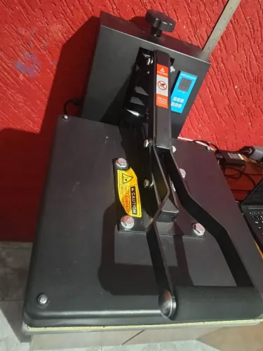 Prensa térmica plana