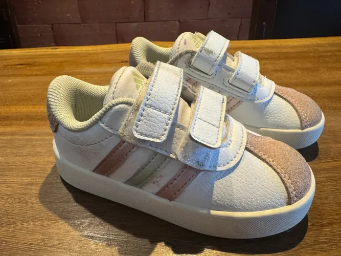 Tênis infantil Adidas