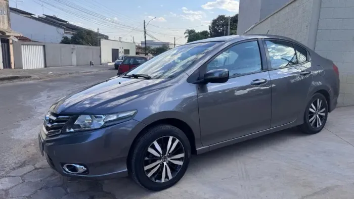 Honda City Sedan LX 1.5 Flex 16V 4P Aut. 2013