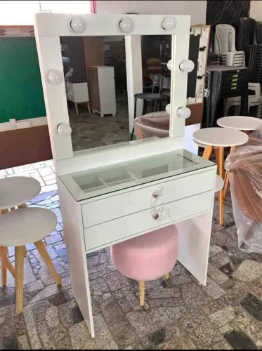VENDE-SE LINDAS PENTEADEIRAS TODA DE MDF