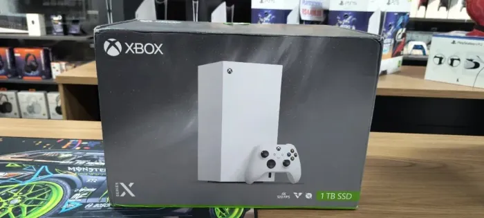 Xbox Series X - Mídia Digital - 1Tb -Novo/Lacrado