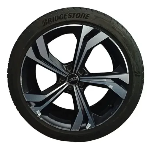 Roda Pneu Bom 255 40 20 Audi Q3 Sportback 2.0 2024 Detalhe Preto