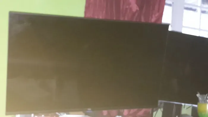 TV SMART TCL ROKU 32 POLEGADAS NOVÍSSIMA