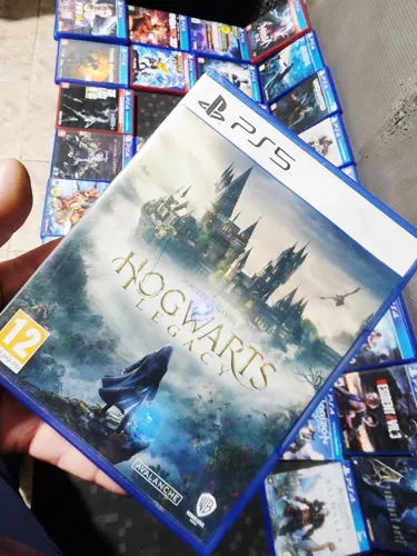 Jogo Hogwarts legacy,  ps5 ou ps4 , escolha !