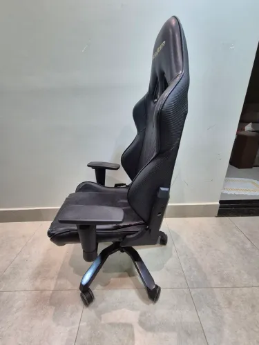 Cadeira Gamer DXRacer Valkyrie
