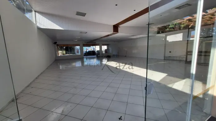 Oportunidade - Ponto Comercial - Centro - Jacareí - 500m².