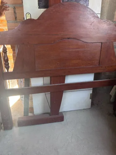 Vende-se cama casal