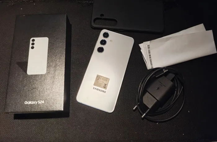 Samsung Galaxy S24 5G Cinza (Na Garantia) + Caixa e Capa Nilkin + Película <br>