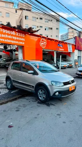 Volkswagen Crossfox 1.6 MI Total Flex 8V 5P 2012
