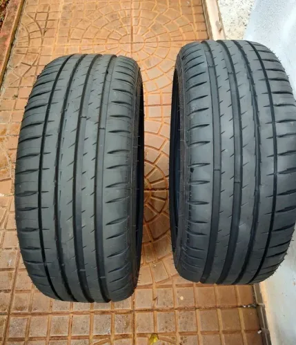 Par Michelin Pilot Sport 4 205/45 R17
