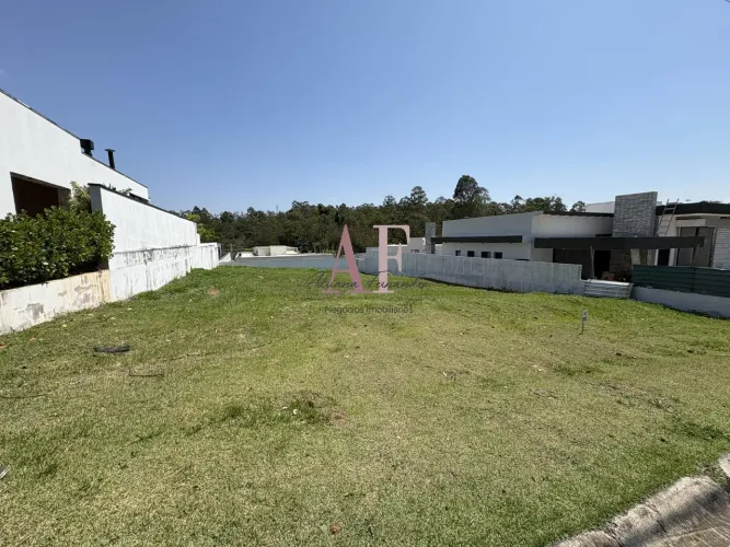 Terreno Plano de 800 m² à Venda no Terras da Alvorada Jundiaí