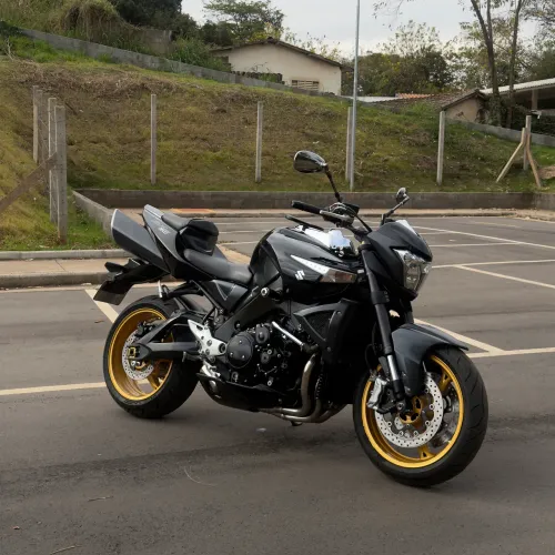 Suzuki B-King 1340 2011 