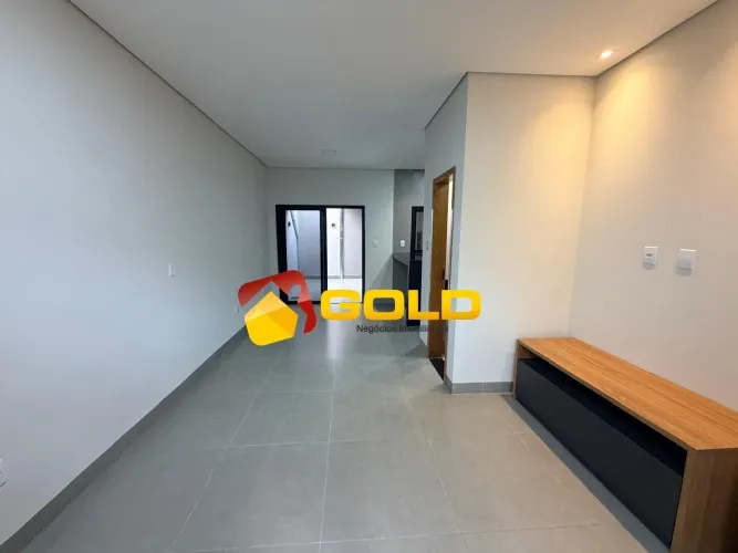 Casa para Venda em Uberlândia, Praça Alto Umuarama, 2 dormitórios, 2 suítes, 3 banheiros,