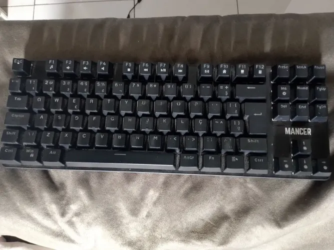 Teclado mecânico mancer e mouse redragon