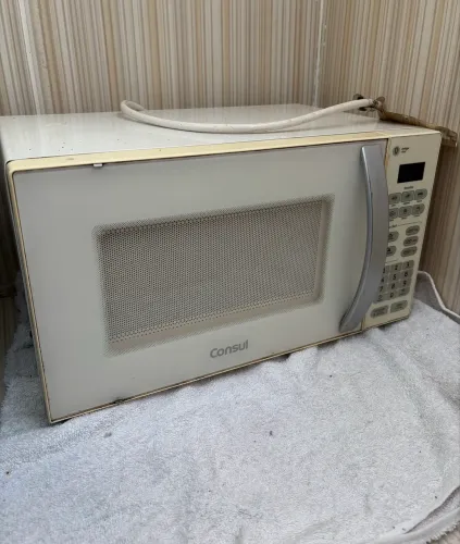 Micro-ondas Consul CMA20BBANA 20L