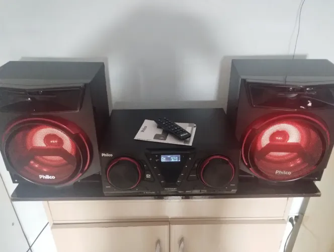 Vende se Aparelho de som.semi.novo
