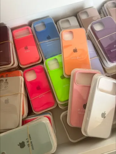 CAPINHA SILICONE AVELUDADA PARA TODOS OS MODELOS DE IPHONE