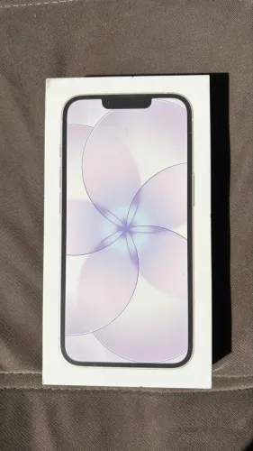 IPHONE 17e BRANCO NOVO