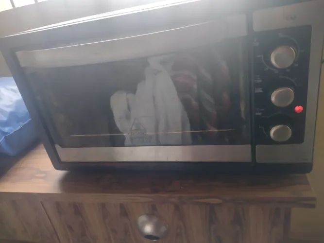 VENDO FORNO ELÉTRICO USADO DE 44 LITROS.. NÃO CONSIGO ENTREGAR.