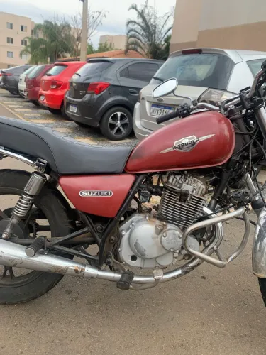Moto INTRUDER 125