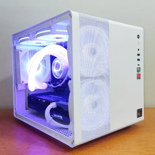 PC Gamer C3Tech ELITE * RYZEN 5 5600G * RX 7600 * 16GB de RAM