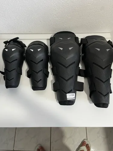 Joelheira e Cotoveleira Articulada Red Dragon Moto Motocross/Trilha