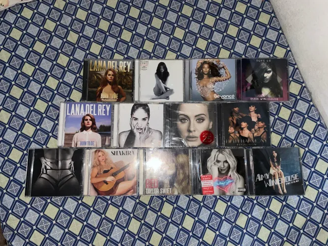 CDS divas pops