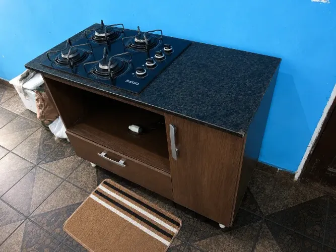 Balcão com Cooktop Itatiaia 4 Bocas Funcionando