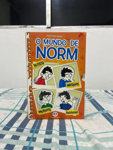 Box com 4 Livros O Mundo de Norm - Coleção Completa
