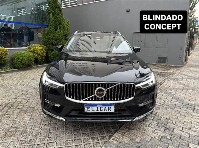 Volvo XC-60 T-8 Plus 2.0 AWD (híbrido) 2024