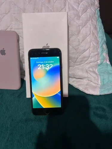 Vendo iPhone 8 - Usado em perfeito estado.