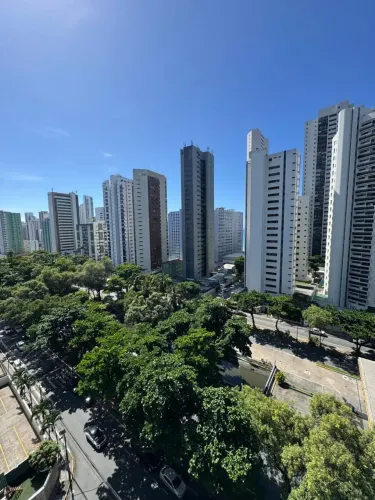 Viva o privilégio de morar no melhor de Boa Viagem, ladeado por muito verde !