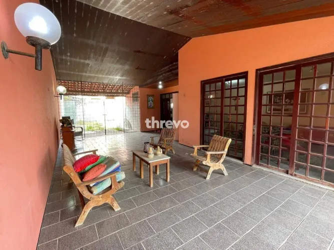 Casa à VENDA, 3 quartos, 2 suítes, 345m2, R$ 590.000 Cidade Funcionários Fortaleza CE