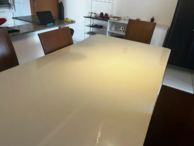 Mesa de Jantar 6 Lugares com Tampo de Vidro Laqueado Off-White