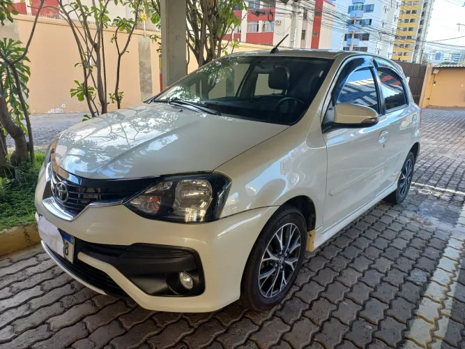 Toyota Etios Platinum 1.5 Flex 16V 4P Aut. 2019