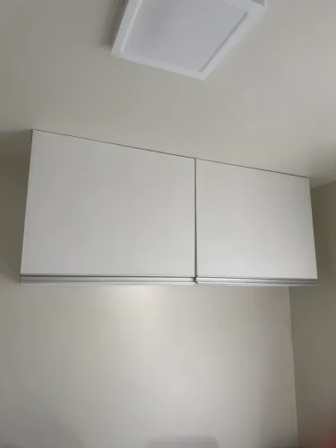 Armário de parede SÃO DOIS (2) armários.