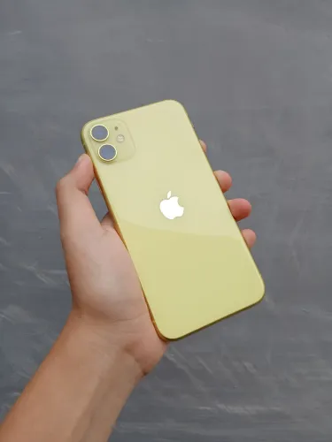 Iphone 11 | Amarelo