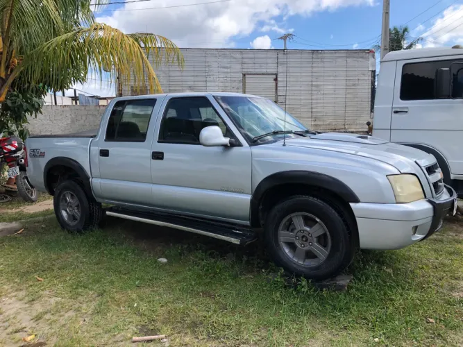 Chevrolet S10 P-up Colina 2.8 TDI 4x2/4x4 CD Dies. 2010