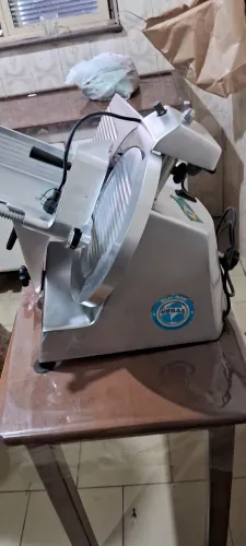 Fatiados de frios profissional 