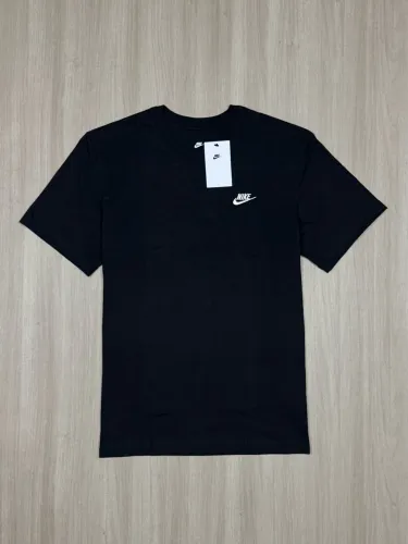 Camiseta Nike Club Original (Preto)